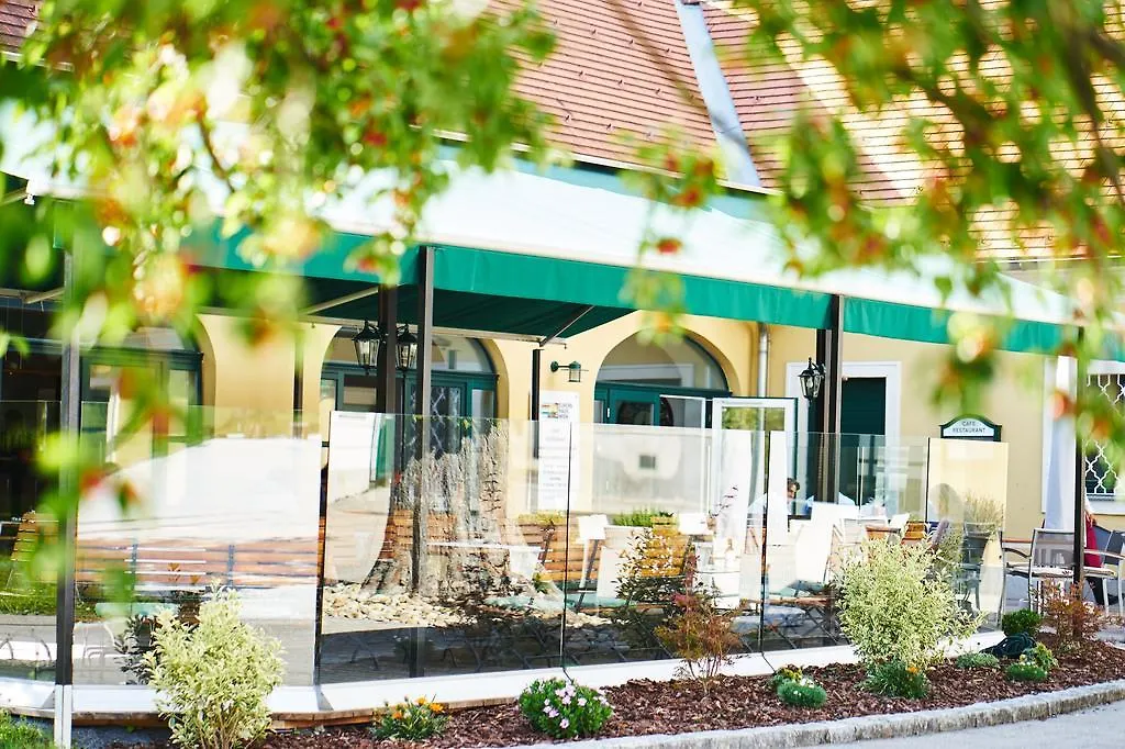 ** Hotel Europahaus Wien Austria